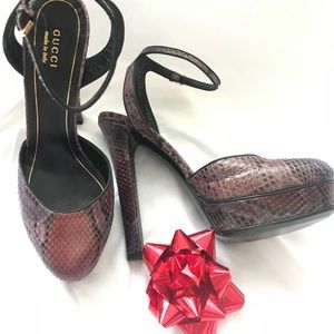 New Gucci Mary Janes Authentic Python Heels 39